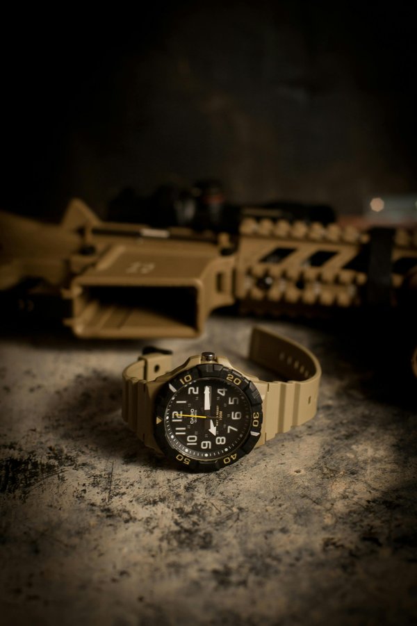 Les montres homme militaire : robustesse et élégance tactique